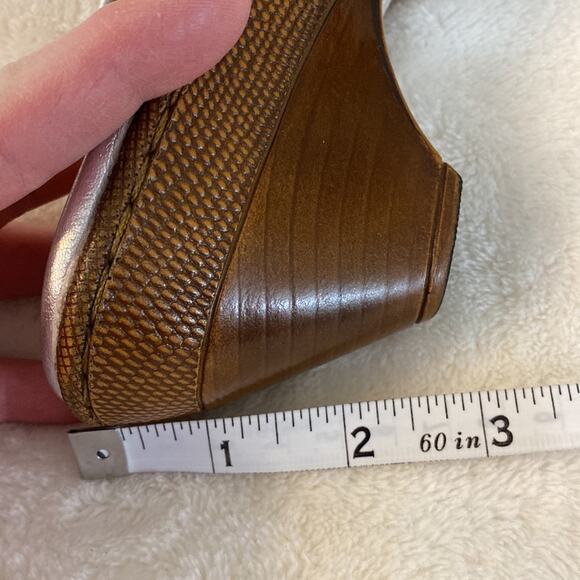 Born Silver Metallic Strappy Leather Sandals Size 8 - Picture 11 of 12